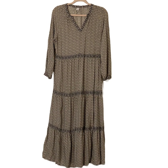 Old Navy Dresses & Skirts - Old Navy Long Sleeve White and Tan Floral Tiered Maxi Dress